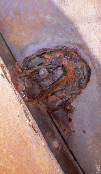 Rusty metal - Métal rouillé